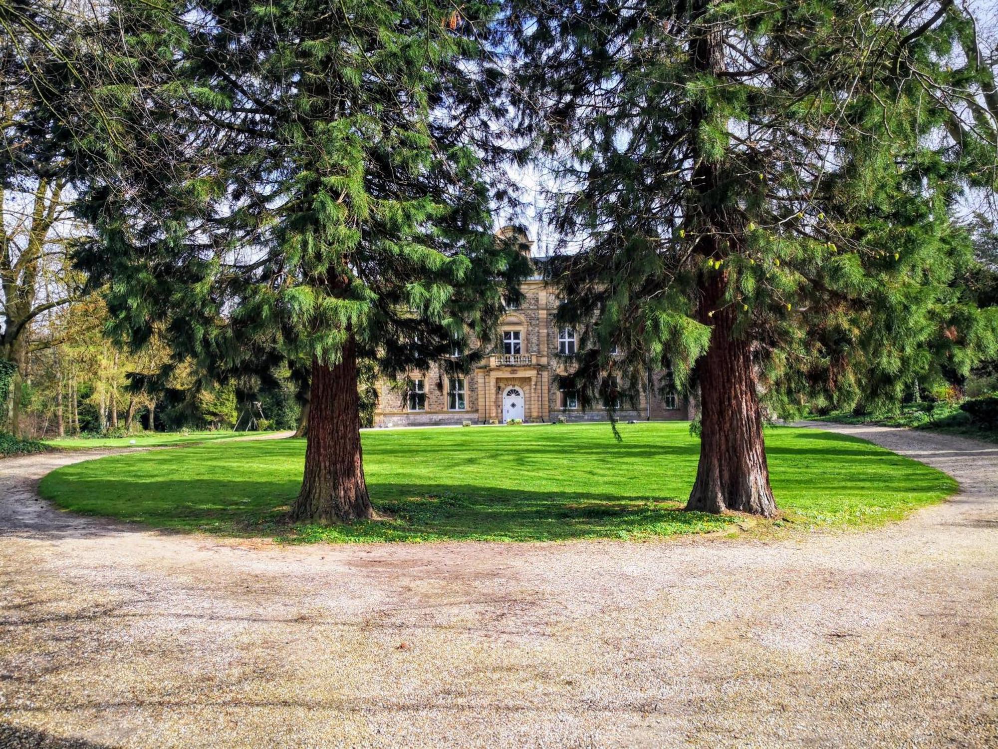 Apartments Am Schloss Rimburg Ubach-Palenberg Bagian luar foto